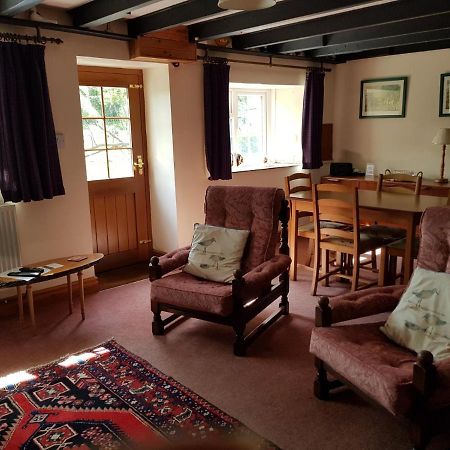 Granston Cottage Bagian luar foto